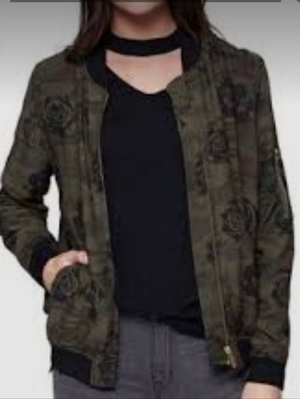 Sanctuary Midnight Rose Camo Bomber Jacket Floral Green Black Medium EUC
